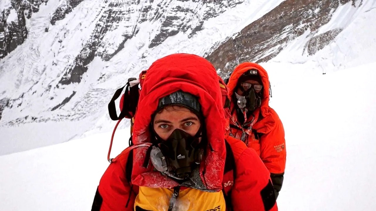 Premieră românească în Himalaya: O femeie a reuşit să urce la peste 8.000 de metri, pe Vf. Annapurna