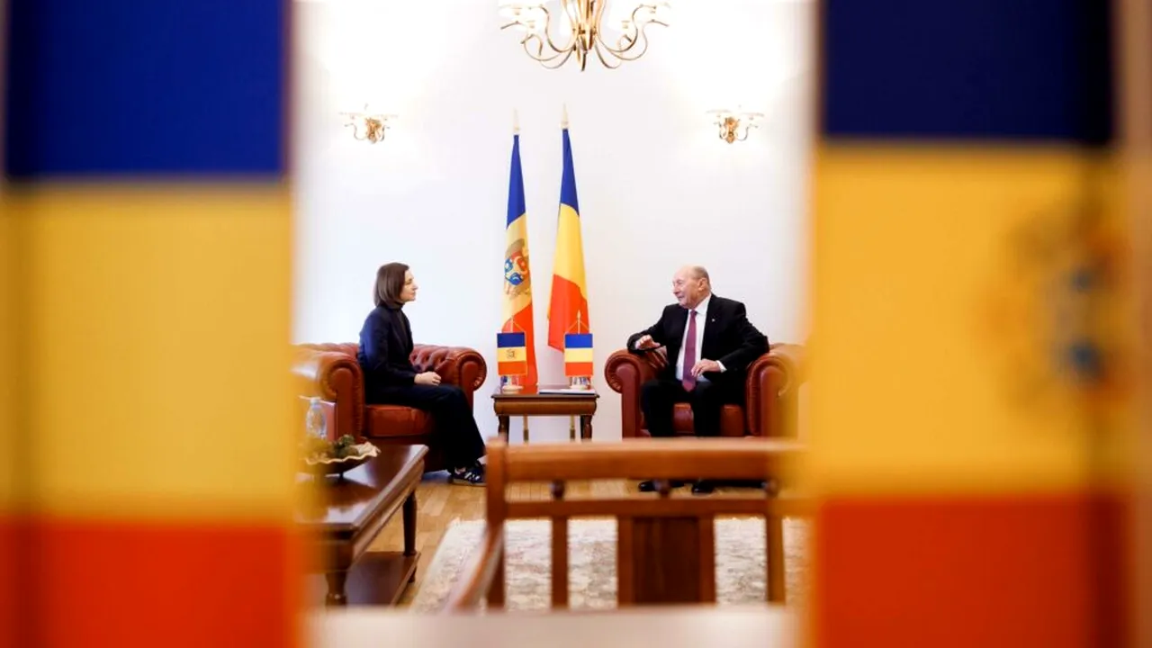 Traian Băsescu a redobândit cetățenia Republicii Moldova. Maia Sandu: „Vă așteptăm acasă”