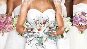 ZESTRE de 180 milioane de dolari, pentru o tânără superbă. Un MILIARDAR oferă banii oricărui bărbat care îi va lua fiica de nevastă - FOTO