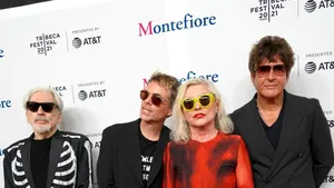 Bateristul trupei Blondie a murit la vârsta de 70 de ani