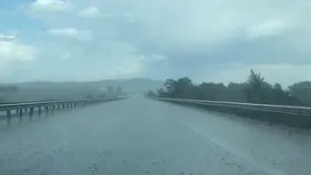 METEO Cod galben de vânt în 25 de județe din țară. Rafalele vor ajunge și la 120 km/h