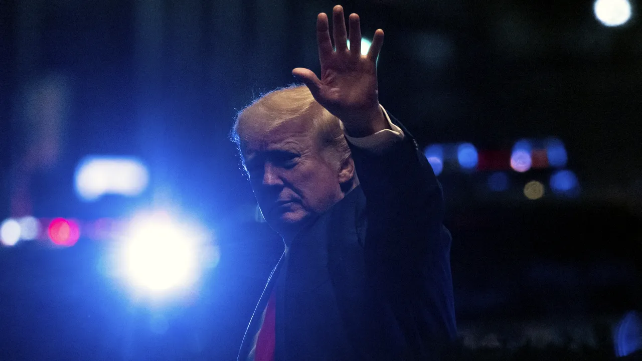 Donald Trump nu vrea să vorbească. Fostul preşedinte  a invocat dreptul de a nu depune mărturie în ancheta privind practicile de afaceri