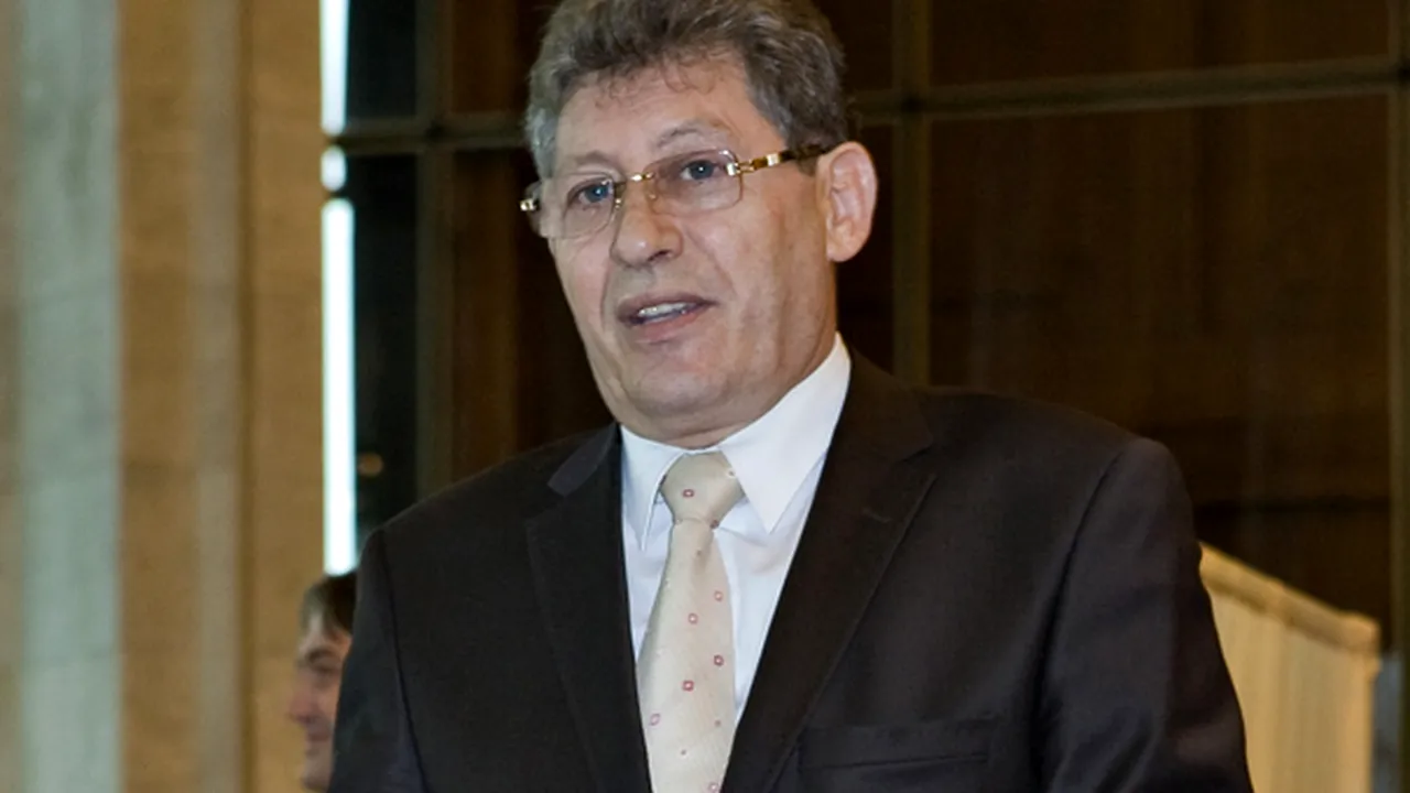Preşedintele Moldovei i-a cerut premierului Vlad Filat desecretizarea arhivelor comuniste
