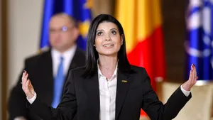 Lavinia Şandru a votat imediat după deschiderea urnelor „pentru România reală”
