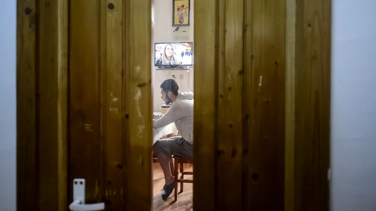 Motivele pentru care mulţi condamnaţi eliberaţi înainte de termen se întorc după gratii şi puţini sunt reabilitaţi
