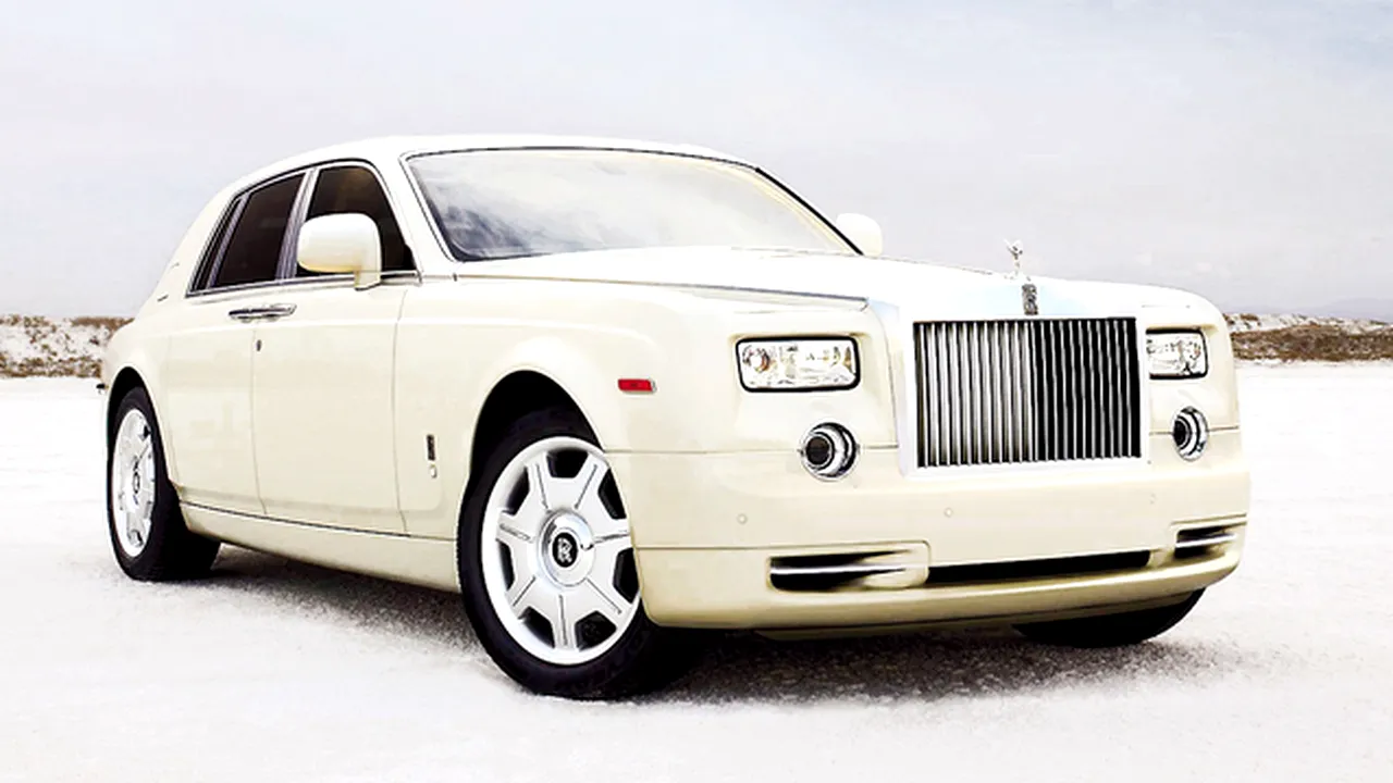 Un Rolls Royce, cea mai scumpă maşină vândută în România. Vezi cât a costat