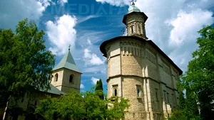 Flutur propune ca Mănăstirea Dragomirna să fie inclusă în patrimoniul mondial UNESCO