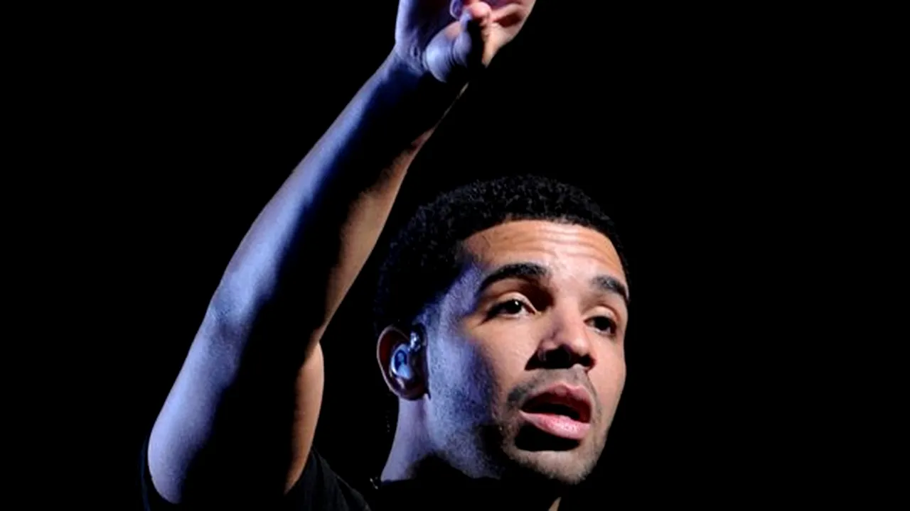 Rapperul Drake a absolvit liceul la vârsta de 25 de ani