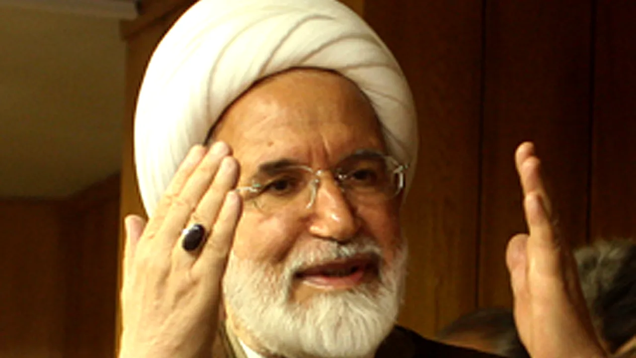 Autoturismul unui lider al opoziţiei din Iran a fost atacat cu focuri de armă
