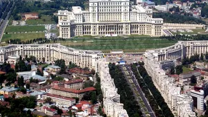 Trafic restricţionat în zona Pieţei Constituţiei, pentru concertul Elton John