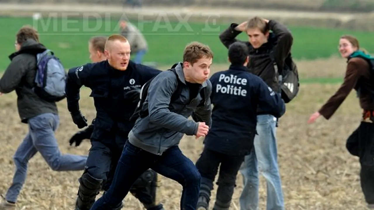 Cinci sute de militanţi împotriva NATO au încercat să intre în sediul Alianţei din Bruxelles