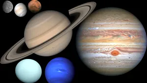 Toate planetele sistemului solar sunt vizibile pe cer. Pot fi văzute cu ochiul liber sau cu binoclul