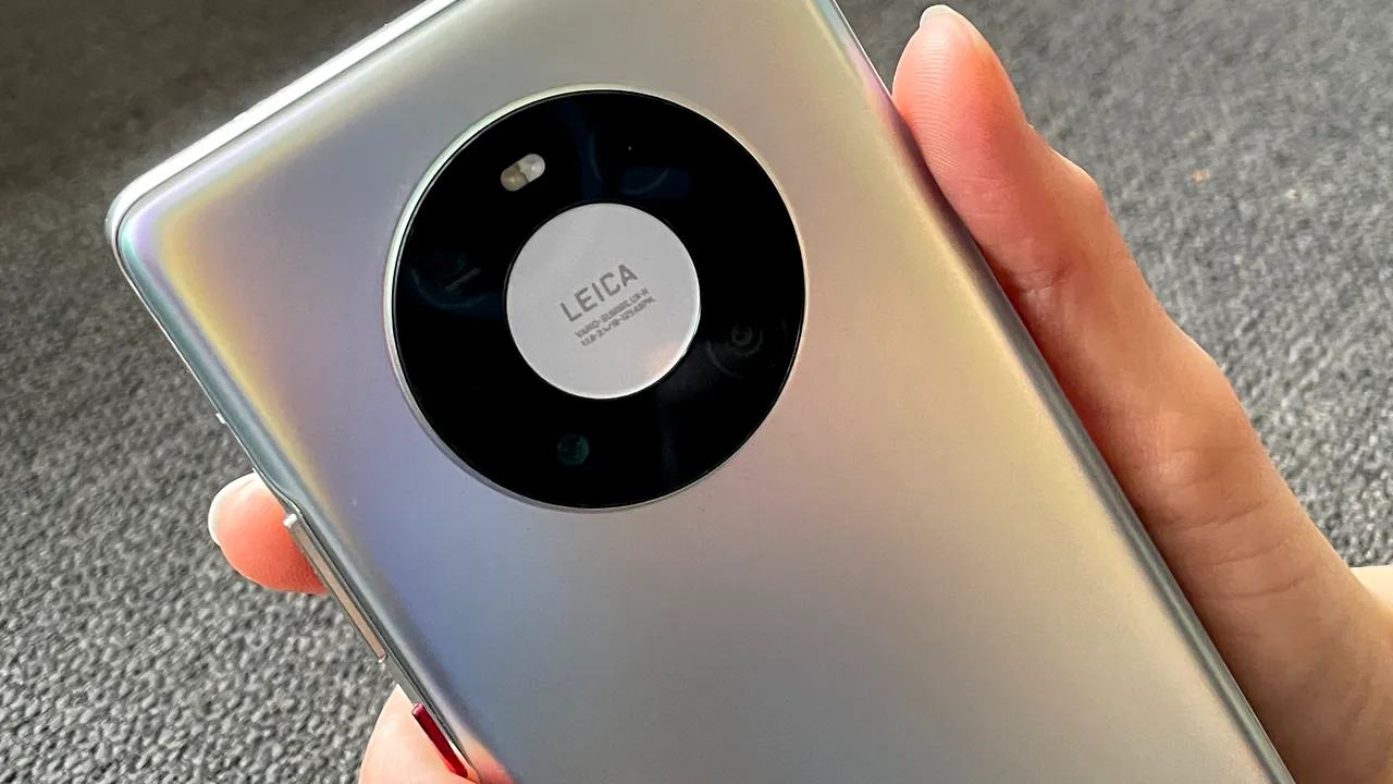 Huawei dă replică lui Apple. A fost lansată noua serie de telefoane Mate 40