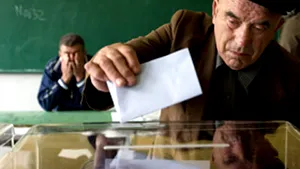 Macedonenii votează în cadrul alegerilor legislative anticipate