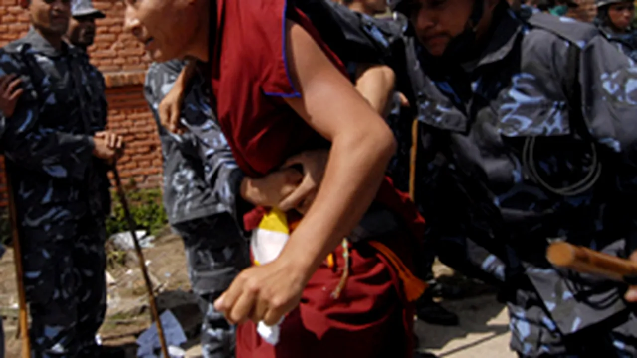 Guvernul tibetan în exil susţine că autorităţile chineze au ucis 130 de protestatari