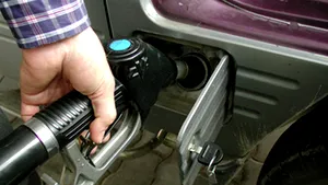 Romanian Rompetrol Cuts Fuel Prices By RON0.06/Liter