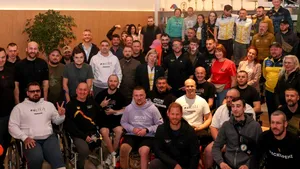 Prințul Harry a vizitat clinica Superhumans din Liov, Ucraina, dedicată veteranilor de război