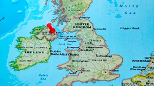 Amazon a unificat Irlanda: Compania, ironizată pe reţele sociale după ce i-a spus unui rezident din Irlanda de Nord că nu locuieşte în UK