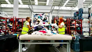 Este posibil să rămânem fără magazine de produse second-hand / Proiectul de OUG al Ministerului Mediului privind produsele reutilizabile are cerințe „imposibil de pus în practică”