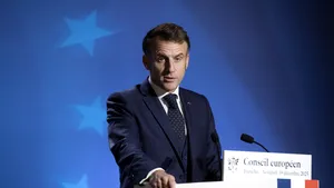 Reacția Parisului, după ce Putin și-a anunțat „disponibilitatea” pentru discuții cu Emmanuel Macron privind Ucraina
