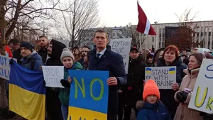 Un parlamentar din Letonia a mers în Ucraina pentru a lupta împotriva armatei ruse 