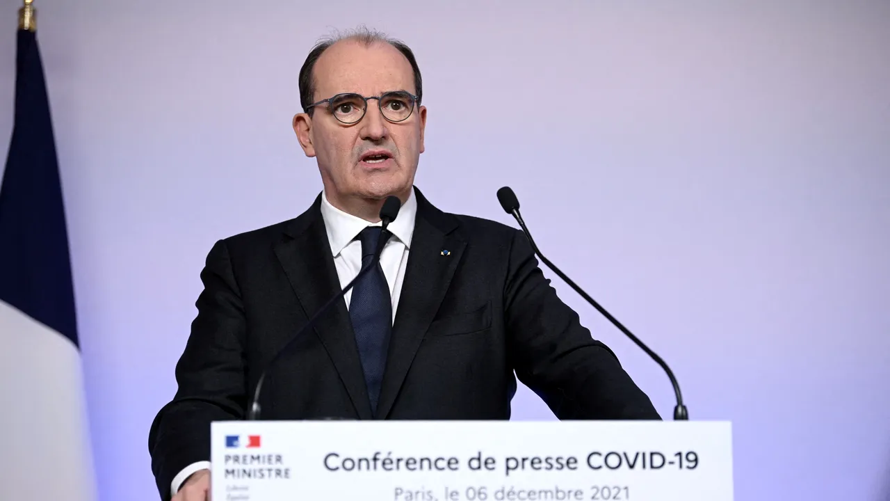 Jean Castex anunţă permisul de vaccinare, deşi admite că valul Omicron nu este foarte periculos 