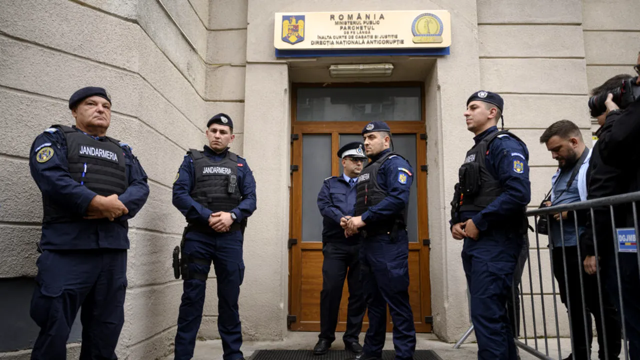 DNA l-a ridicat pe apropiatul lui Gruia Stoica. Procurorii suspectează o mită de 500.000 de euro