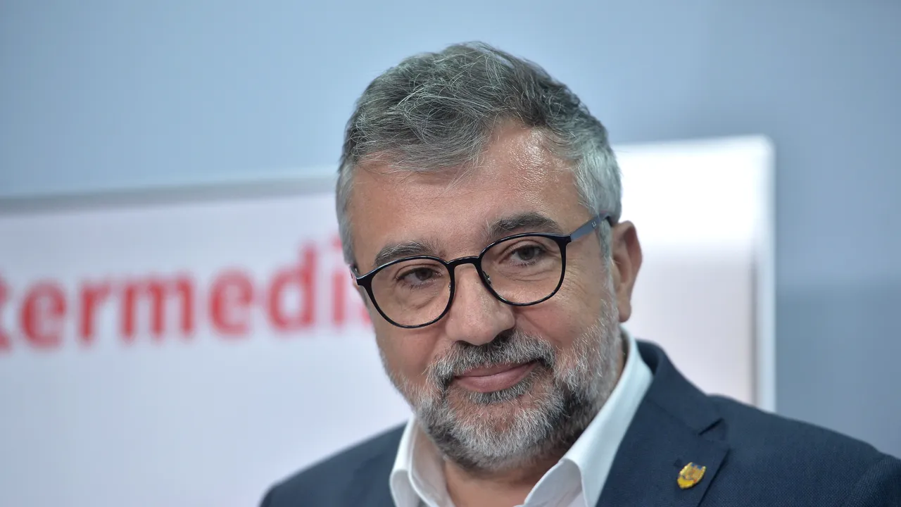 Romaşcanu, despre Firea: Nu poţi face praf cariera unui om politic, doar pentru că stă în Voluntari
