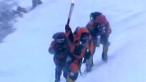 Torţa olimică ajunge pentru prima dată pe Vârful Everest
