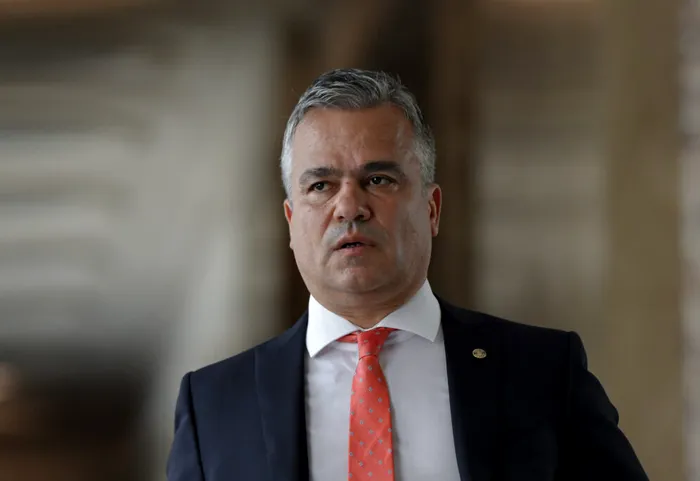 LIVE UPDATE UDMR anunță că nu intră la guvernare | G4Media: Veștea și Grindeanu, chemați de președintele Nicușor Dan | Surse: O parte dintre susținătorii lui Ilie Bolojan se întâlnesc în această seară în București