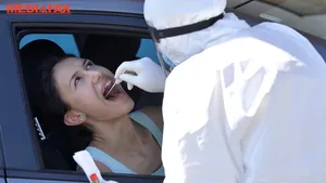 Testarea COVID poate deveni o afacere? Preţul unei testări la privat variază între 340 -390 de lei
