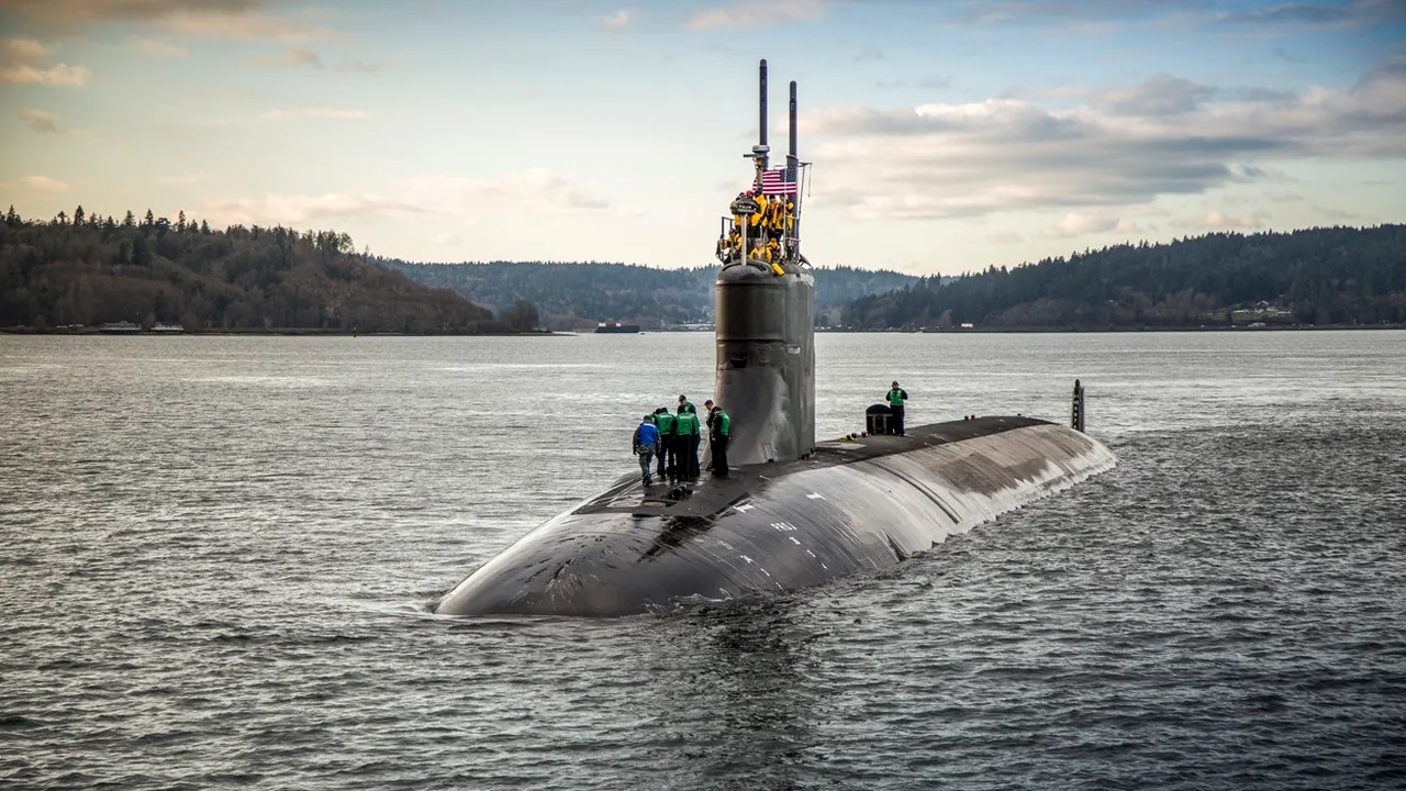 Marina americană îi demite pe comandanţii submarinului implicat în incidentul provocat din Marea Chinei de Sud