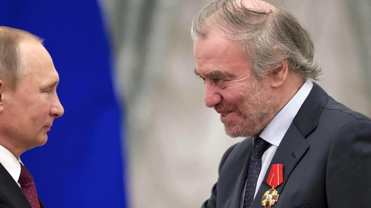 Cine este Valery Gergiev, dirijorul care refuză să se dezică de Vladimir Putin. Directorul fost înlocuit la cârma orchestrei Wiener Philharmoniker în turneul din SUA