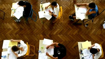 SOCIAL Simulare Bacalaureat 2026. Elevii susțin azi proba la alegere a profilului