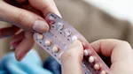 Studiu. Pilula contraceptivă crește riscul de accident vascular cerebral la femeile tinere