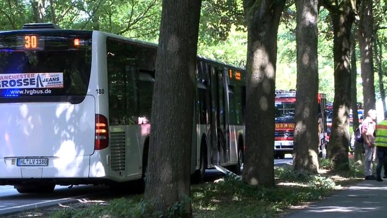 Presupusul autor al atacului comis într-un autobuz în Germania va rămâne în arest preventiv
