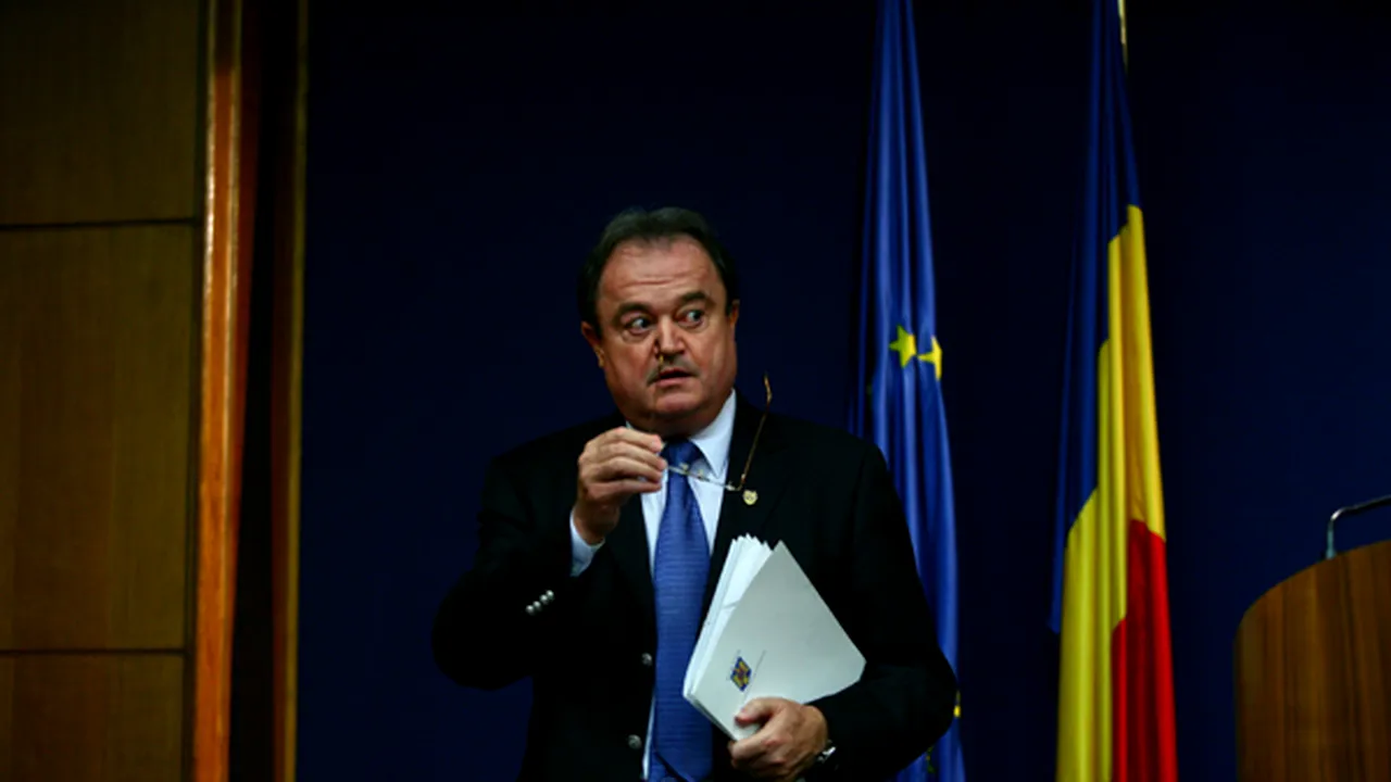 Blaga către Vanghelie: Cine v-a pus să faceţi afirmaţii iresponsabile legate de arhiva DGIPI?