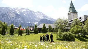 Liderii G7 au stabilit măsuri pentru contracararea încălzirii climatice