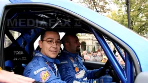 Boc la startul unui raliu:Mai bine s-ar fi găsit Ponta aici copilot, decât pilot la Palatul Victoria