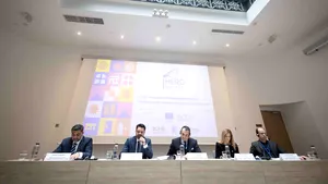 HERO: Partenerii europeni lansează un proiect pilot de sprijinire a accesului la condiţii mai bune de locuit şi a incluziunii financiare a romilor din România