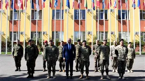 Mircea Geoană, la Sibiu, unde este şi Comandamentul Corpului Multinaţional de Sud-Est al NATO 