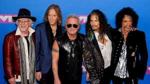 Ascultă SMART RADIO. Aerosmith confirmă o apariţie pe scena Festivalului Glastonbury în turneul european de anul viitor