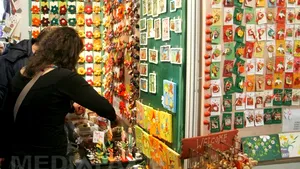 Mărţişoare în fel şi chip în tot Bucureştiul. Acelaşi spectacol cu tradiţie la Muzeul Ţăranului - GALERIE FOTO