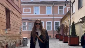 Fotomodelul care făcea senzaţie pe coperta revistei Sports Illustrated face reclamă României