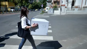 Şapte vasluieni au falsificat documente pentru a solicita urna mobilă la alegerile locale