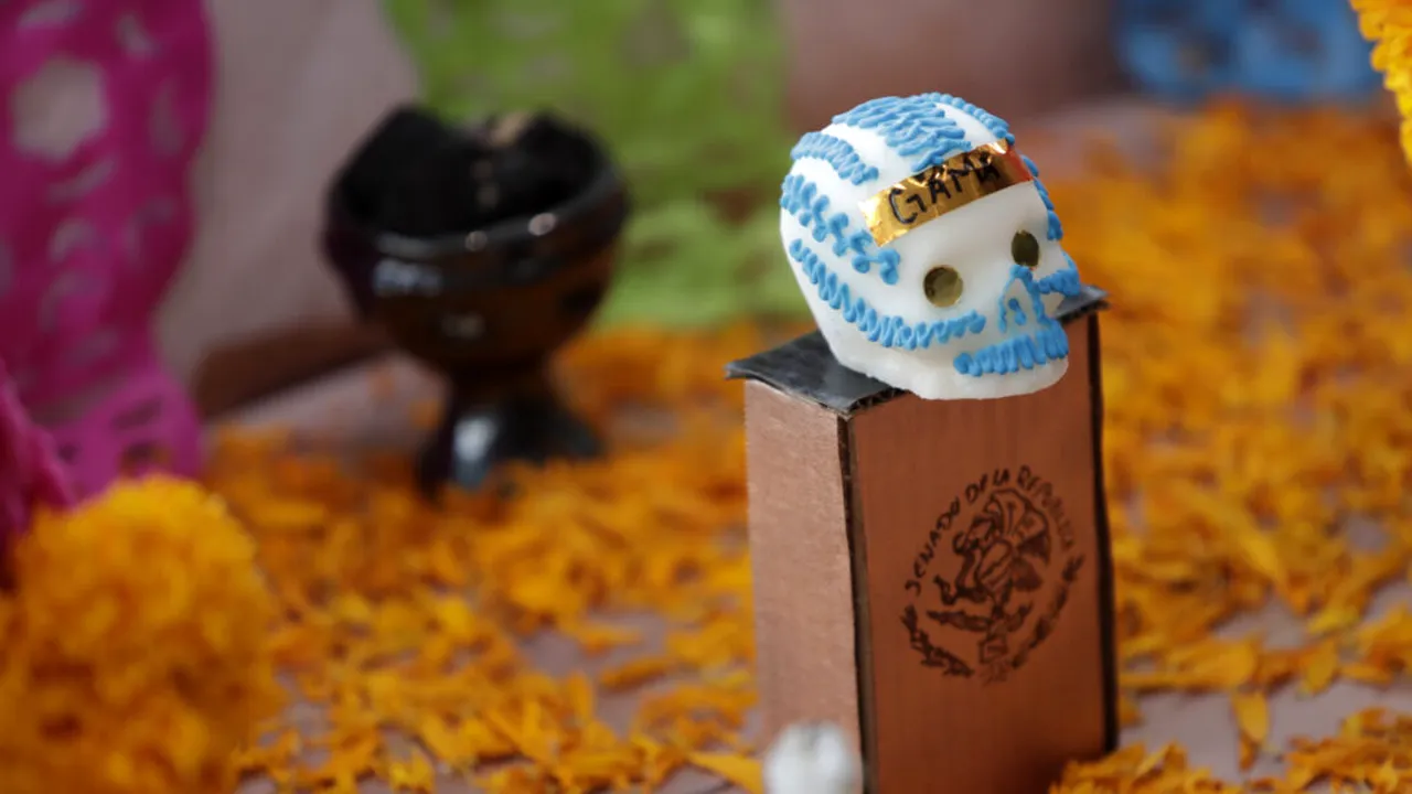 Craniile din zahăr, simbol dulce al Zilei Morților din Mexic
