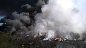 Incendiu pe un câmp din județul Dâmbovița. Ard 1.000 de metri pătrați. S-a emis un mesaj RO-Alert