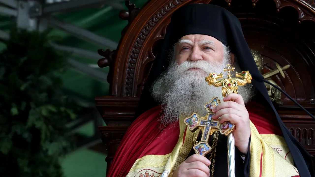 Arhiepiscopul Sucevei şi Rădăuţilor, IPS Calinic, are COVID. Nu e grav şi nici intubat 