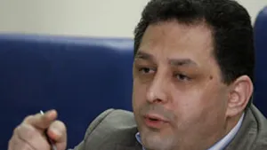Vanghelie: Videanu a concesionat  teren unei firme a lui Dorin Cocoş, printr-o licitaţie trucată