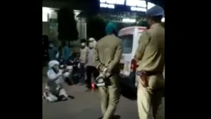 Lupta pentru supravieţuire în India. O femeie cu Covid a murit după ce poliţia i-a luat butelia de oxigen pentru a ajuta un VIP